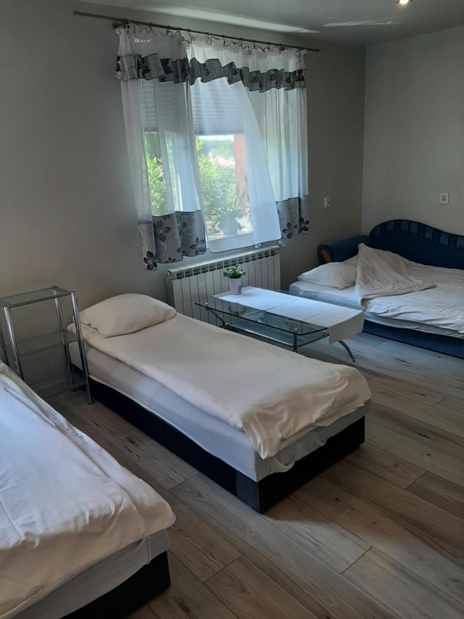 Zielone Zacisze Apartment Zagnansk Bagian luar foto